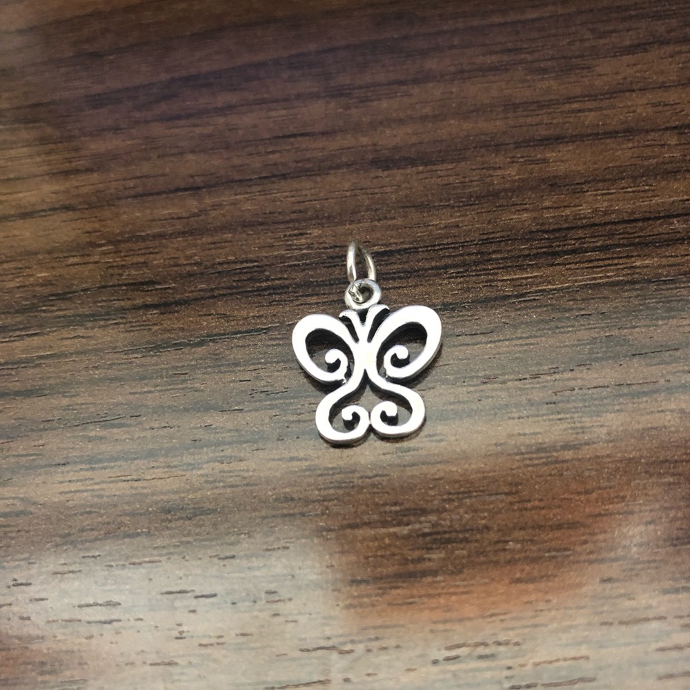 🦋James Avery small butterfly charm🦋